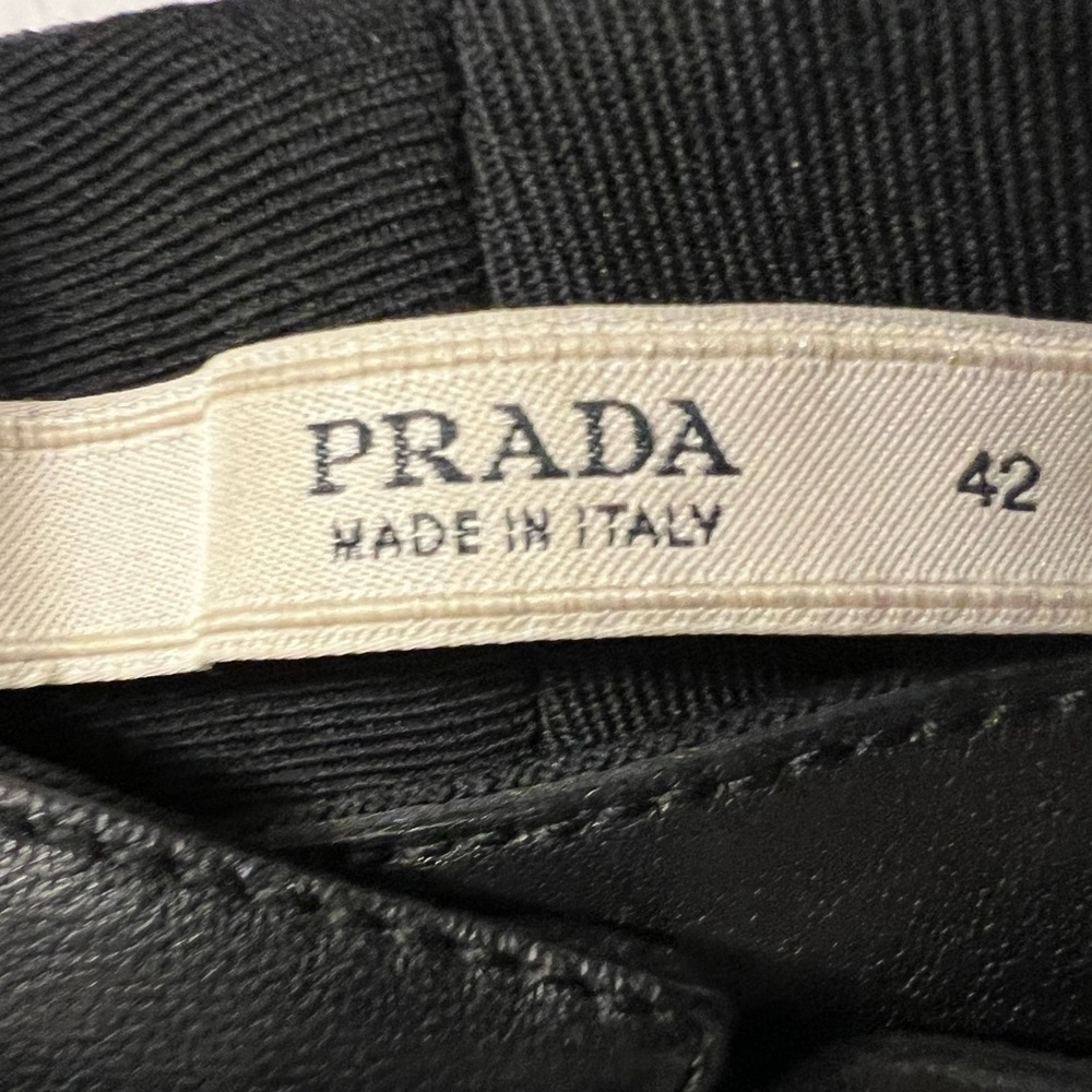 Vintage Prada Pants, 100% Wool with Leather Waist/Belt, Black, Women's Size 42 - Picture 9 of 13